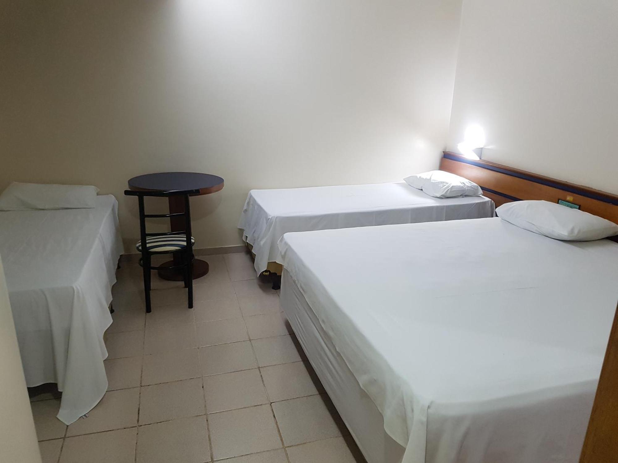 Oft Plaza Oeste Hotel Гояния Номер фото